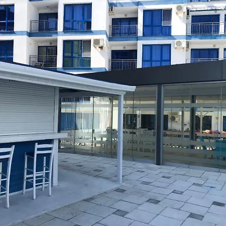 Ab Apartment דירה פומורי
